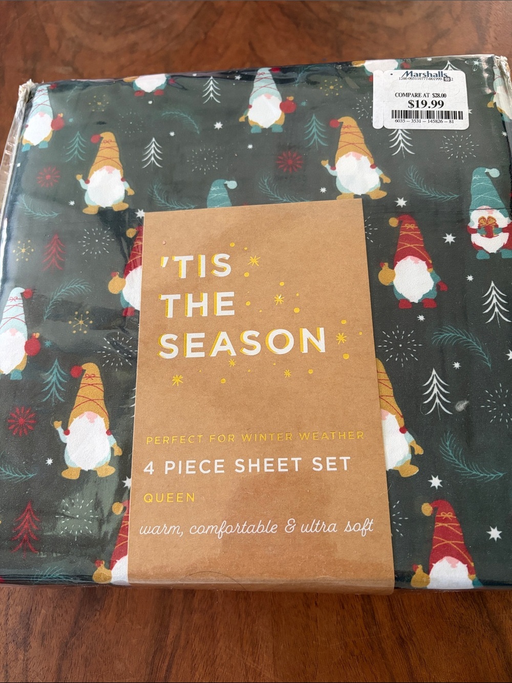 'Tis The Season 4-Piece Queen Sheet Set - Green Gnome Print. NWT